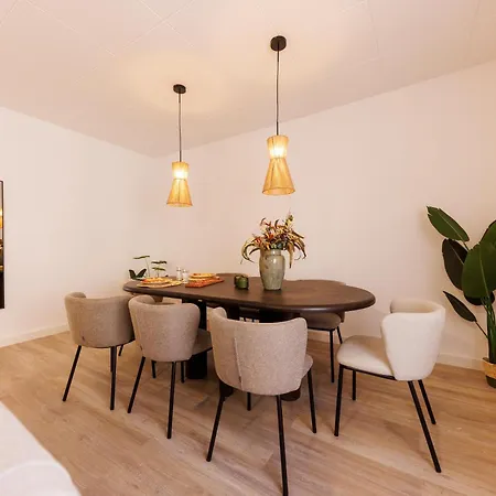 Bravissimo Maragall, Very Spacious And Gérone