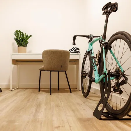 Bravissimo Maragall, Very Spacious And Apartmán Girona