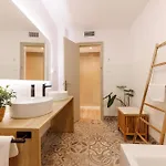Apartment Bravissimo Maragall, Very Spacious And Gerona