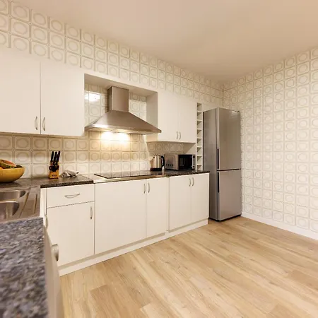Bravissimo Maragall, Very Spacious And Apartmán *